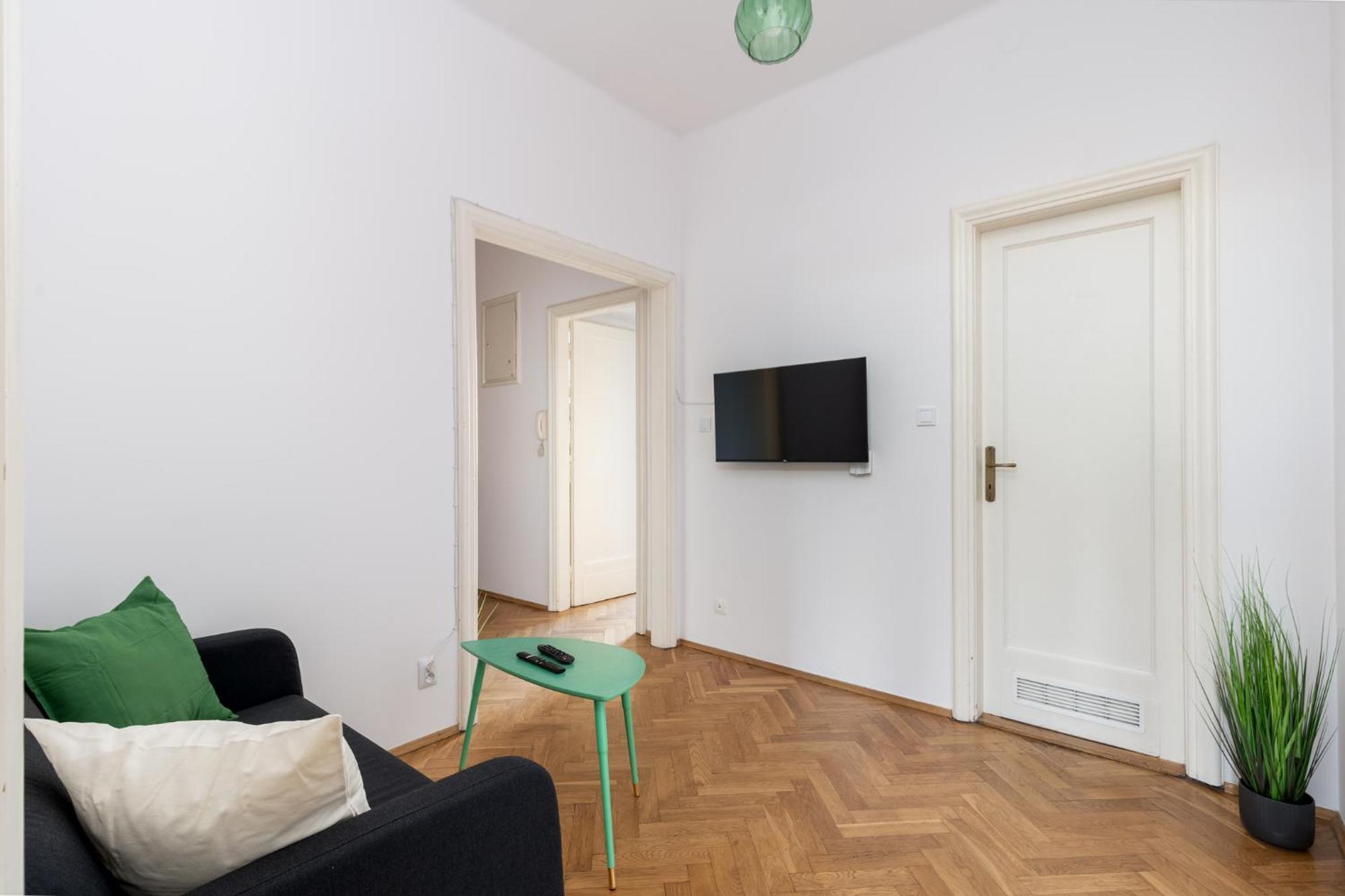 Apartment Old Town 2-bedroom *