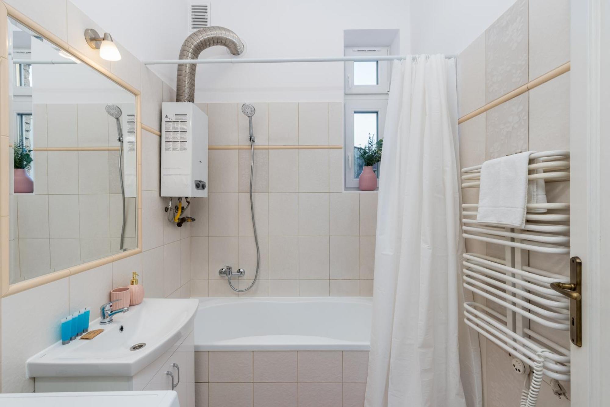 Old Town 2-bedroom *